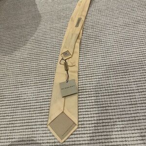 Burberry brand new handmade Cream Tie